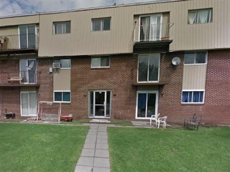 Logement 4 1/2 à Lacolle - Disponible immédiatement