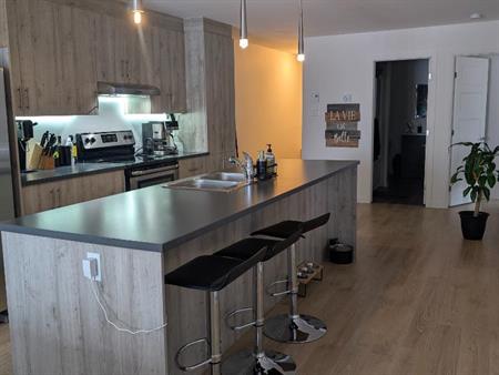 Beau grand 5 1/2 à louer à St-Jean-sur-Richelieu