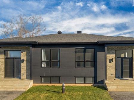 maison 3 chambres à louer à Noyan