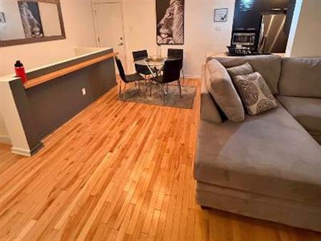 Condo 4 /1 2 à louer immédiatement!