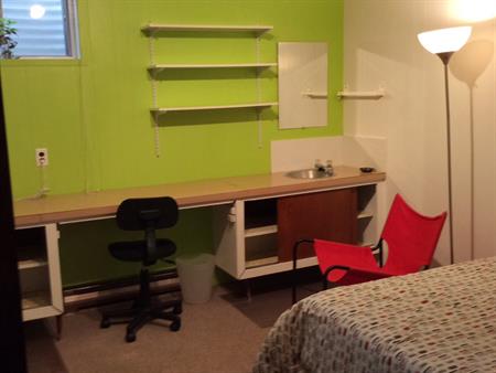 Québec – Grande chambre à louer