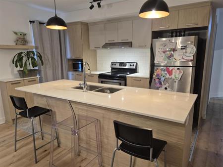 Chomedey – Condo 4 1/2 neuf à louer