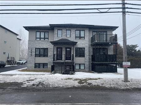 Saint-Jean-sur-Richelieu – Appartement 6 1/2 à louer