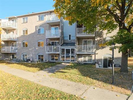 Longueuil – Condo 4 1/2 à louer