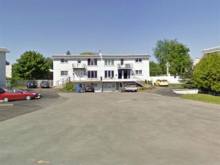 Châteauguay – Nouveau prix – Grand appartement 3 chambres à louer