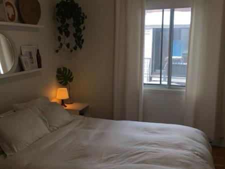 Plateau Mont-Royal – Grand logement 3 1/2 à louer – Tout inclus