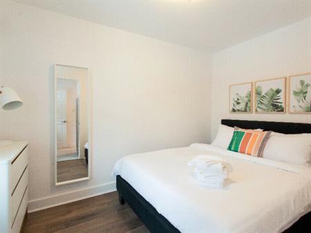 Plateau Mont-Royal – Magnifique appartement 5 1/2 à louer – Tout inclus