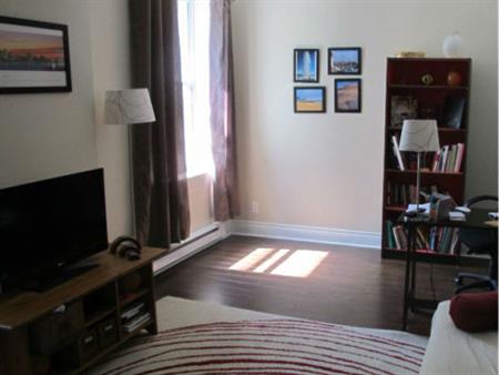 Montréal – Appartement 3 1/2 rénové à louer sur Queen-Mary