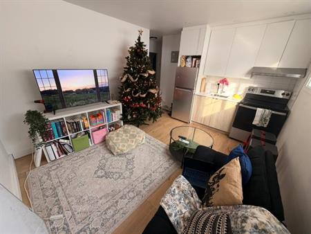 Magnifique 2 1/2 rénové