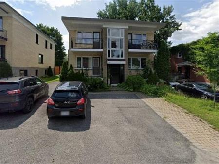 4 1/2 AU 2E ÉTAGE –Pres de l'Université Laval et Cégep idéal pour étudiants