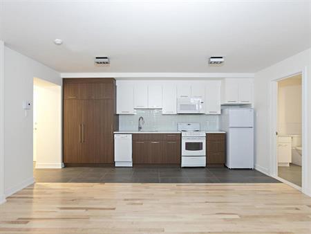 Studio - 3025 Rue Sherbrooke Ouest, Montréal