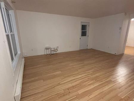 2 CH - 1 SDB - Sainte-Hélène-de-Bagot - $999 /mo