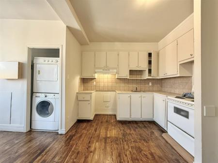 4.5 Semi-Meublé à St-Sauveur