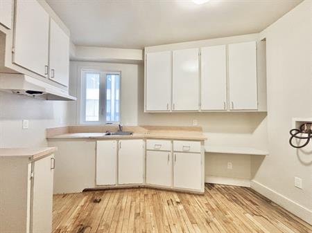 4 1/2 Au 3e Étage à Montcalm