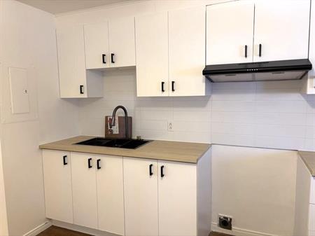 Immeuble - 64-70 Rue Saint-Georges 4 ½ à Louer