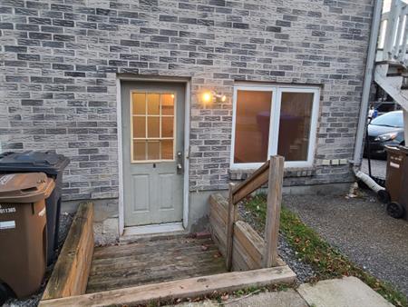 3 1/2 - Quartier La Sablonnière - Dispon