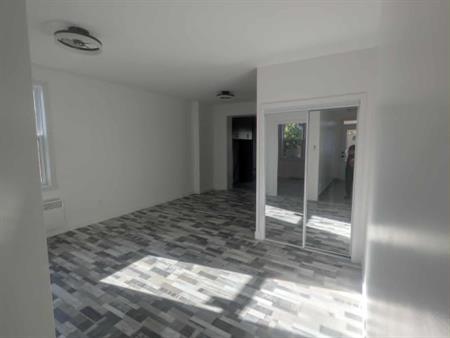 3 1/2 Refais à Neuf.