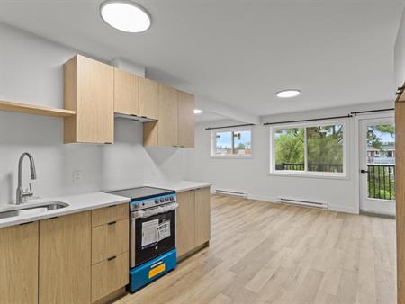 Studio - 6020 Boulevard Joseph-Renaud, Montréal