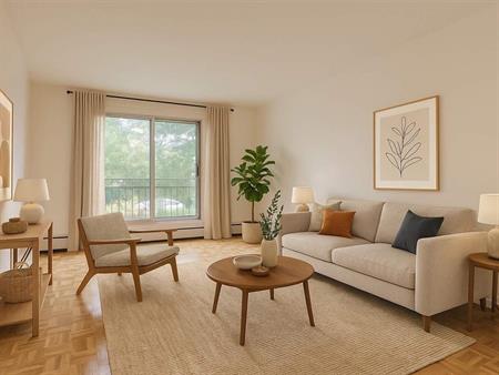 1 CH - 1 SDB - Montréal - $1,200 /mo