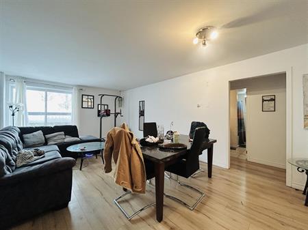 Roses Appartement 4 ½ à Louer Charlesbourg Juillet 2026