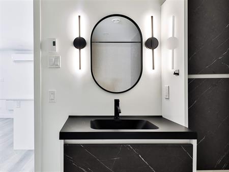 1 CH - 1 SDB - Sainte-Agathe-des-Monts - $1,100 /mo