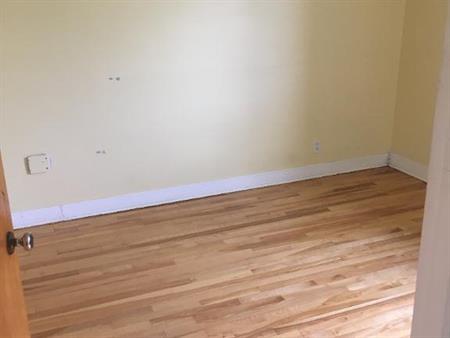 4 1/2 - 2 Bedroom - Metro/Park Angrignon