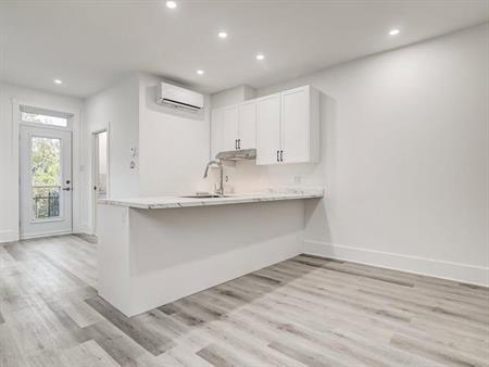 4 1/2 Plateau, Rénové, Électro