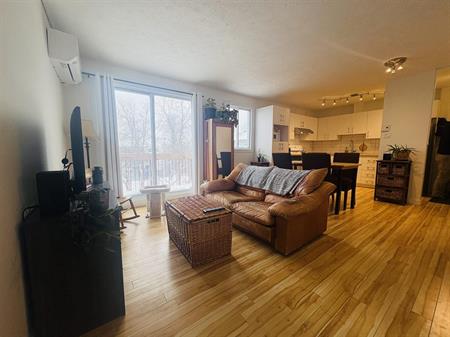 Costebelle-Banville Appartement 4 ½ à Louer Duberger-Les Saules Juillet 2026