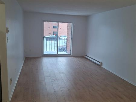 Jolie Deux Chambres En Avant Du Cegep
