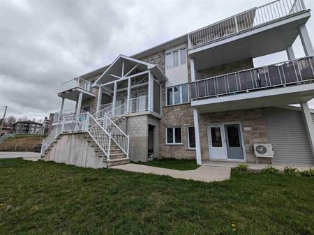 1435 Rue De L'Escarpe