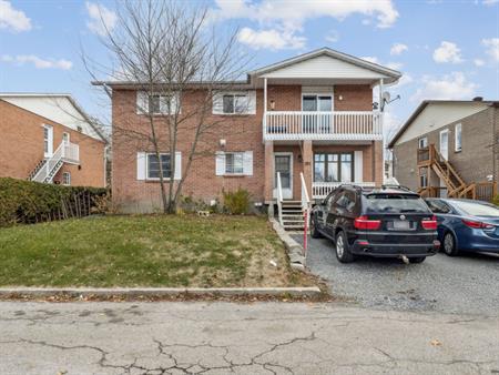 Octobre, Apaprtement Semi Sous-Sol 2CC