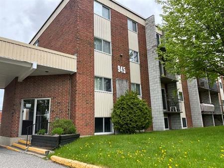 BEAU 4½ | CHAUFFAGE-EAU CHAUDE