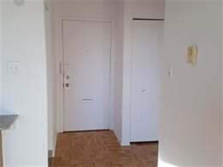 1 CH - 1 SDB - Laval - $1,200 /mo