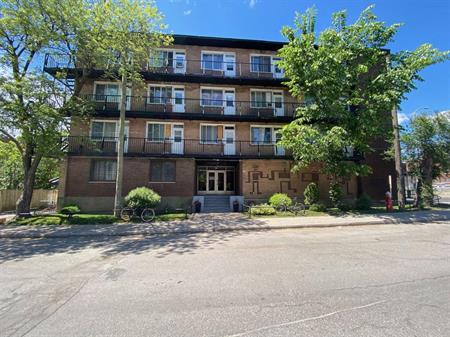 One-Bedroom (3.5) - 5309 Place Lucy, Montréal