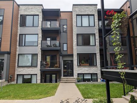 Logement Avec Vue Sur Le Fleuve