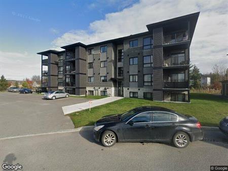 2 CH - 1 SDB - Lachute - $1,350 /mo