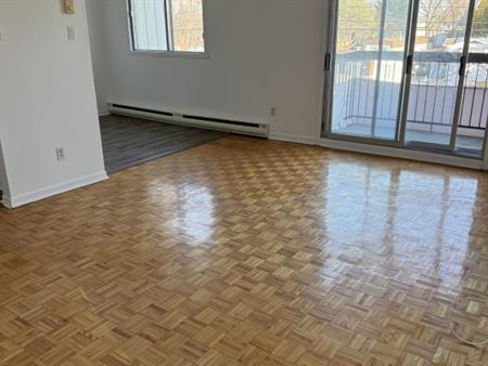 Appartement 4 1/2 A Louer, Vimont, Laval