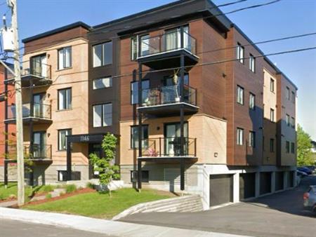 OCCASION : CESSION DE BAIL APPARTEMENT 5 1/2 2022 À 1298$/MOIS ST-HUBERT! FAITES VITE