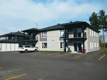 5 1/2 * Libre 1er Juillet * Secteur colonial