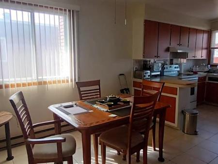 ST-LÉONARD GRAND 5 1/2 AVEC TERRASSE