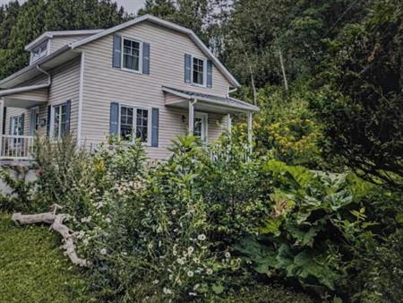 Notre-Dame-du-Portage - Maison à louer à la semaine - Été 2026, CITQ#250692