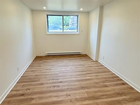 4 1/2 à Louer à Ste-Thérèse