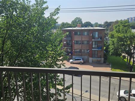 5475 Av Rosedale Un Appartemen3 ½