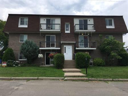 4 1/2 à louer Lachute