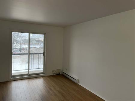 3-1/2 Logement (Ville Sainte‑Catherine)