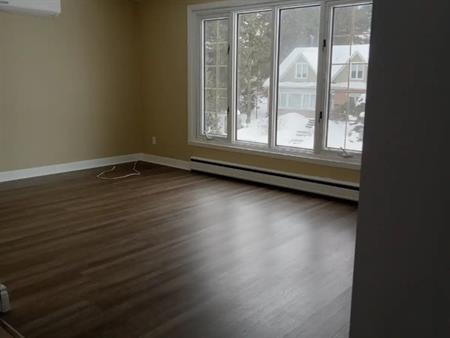 Logement 2 Cc à Louer