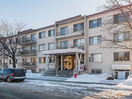 Superbe Appartement 3 Pièces Et Demie Situé Au Cœur De LaSalle!