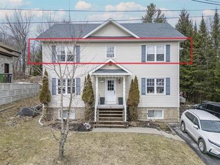 Logement 6 1/2 à L’étage à Louer à Lenno