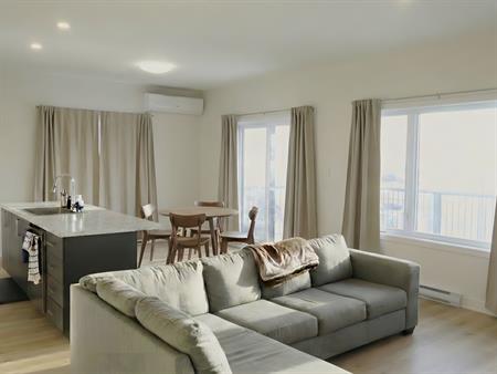 Appartement 4 ½ à Louer-Saint-Polycarpe