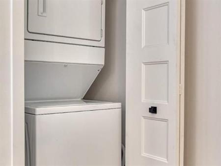 Studio - Longueuil - $1,090 /mo